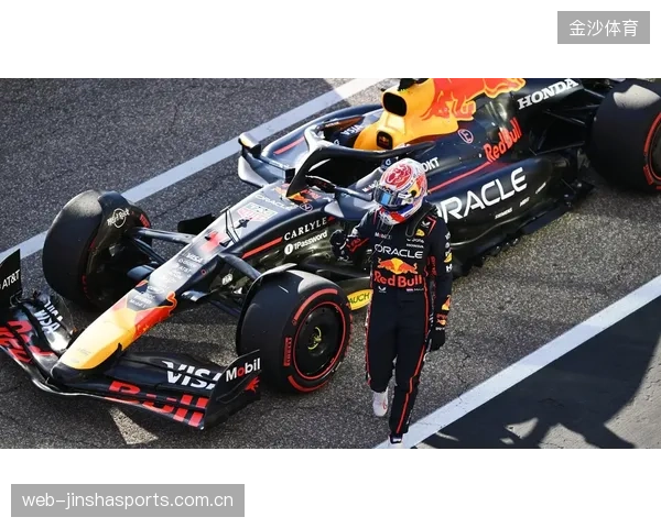 维斯塔潘又赢了：连官方都被吓到